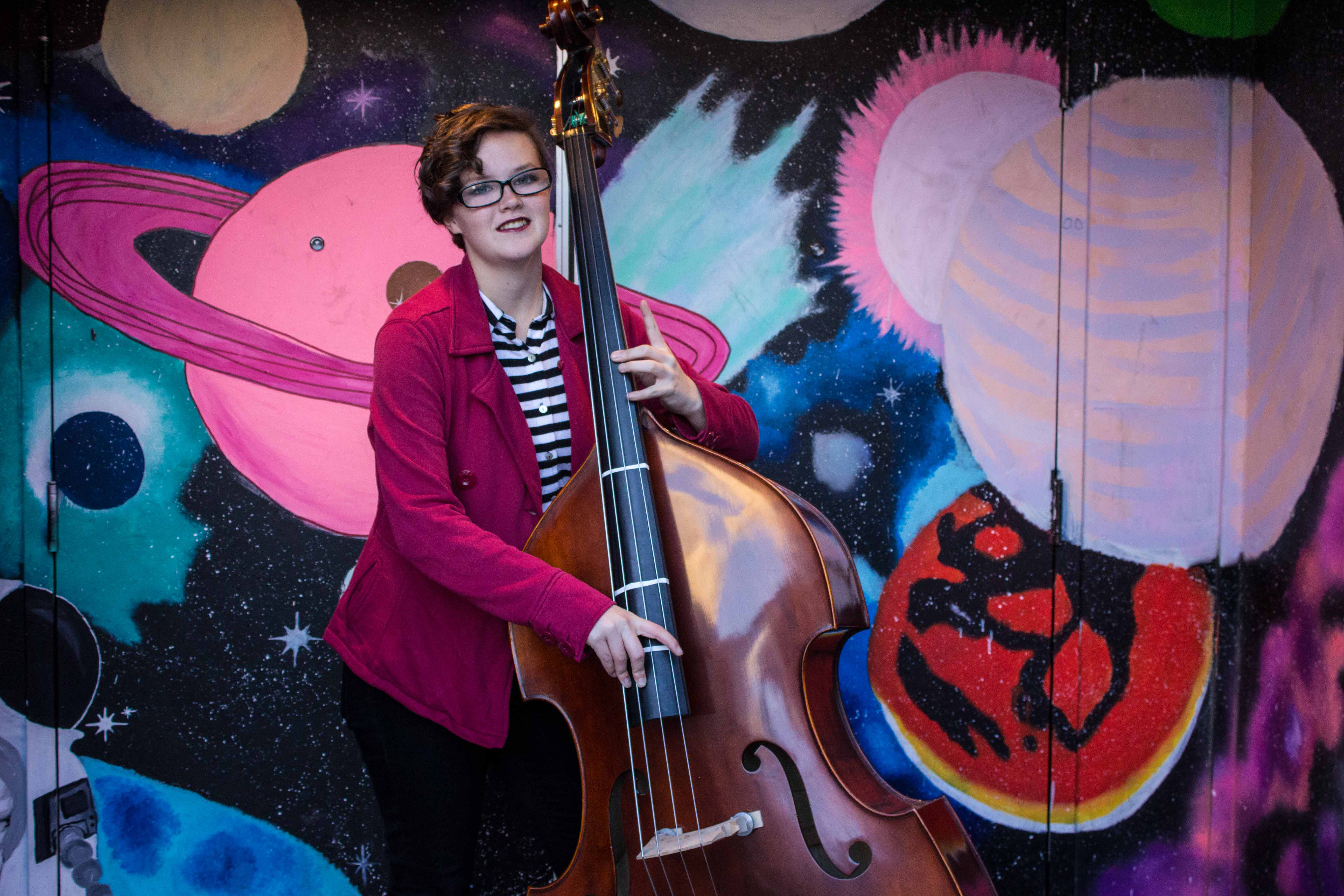 picture of girl with cello